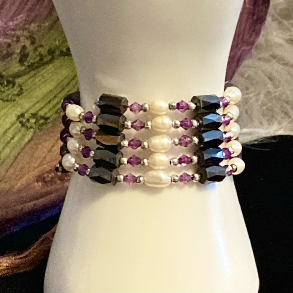 🐞 5/$1MAGNETIC BRACELET Beautiful Way to Improve Circulation since 16th Century